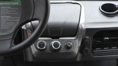 Tara MULTI-FUNCTIONAL DASHBOARD